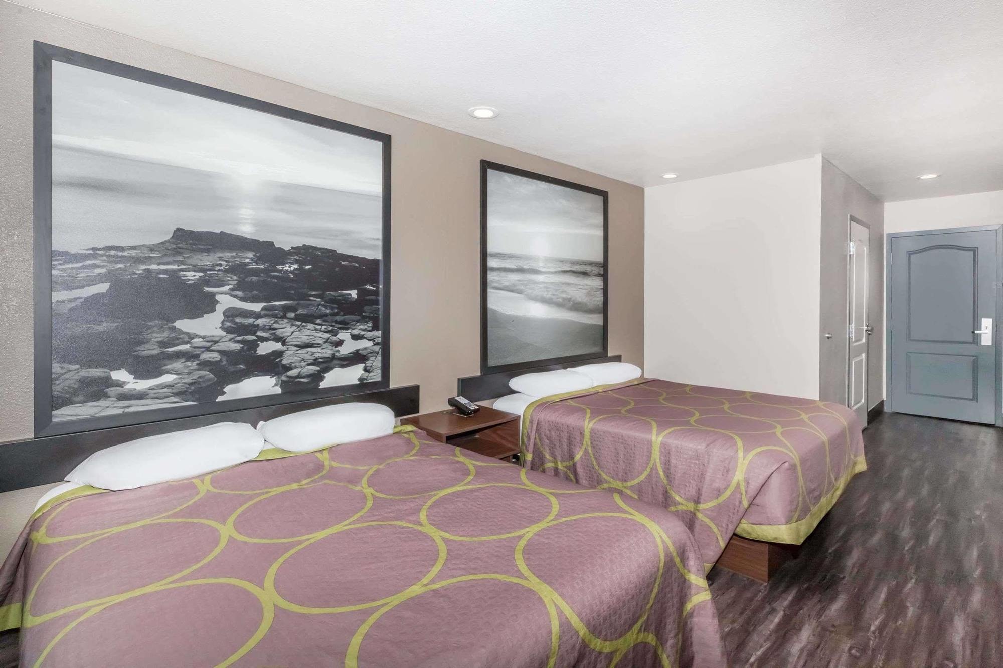 Super 8 By Wyndham San Diego/Imperial Beach Exterior photo